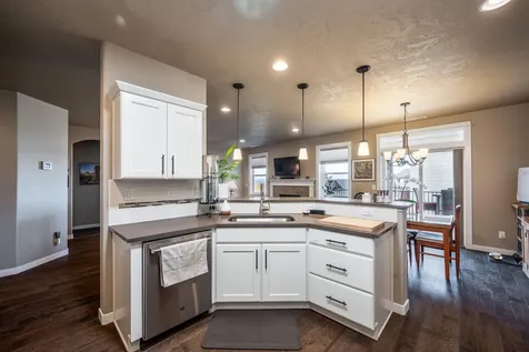 4511 SW Umatilla Avenue Redmond OR 97756