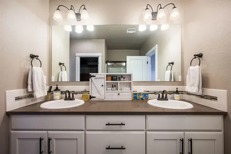 4511 SW Umatilla Avenue Redmond OR 97756