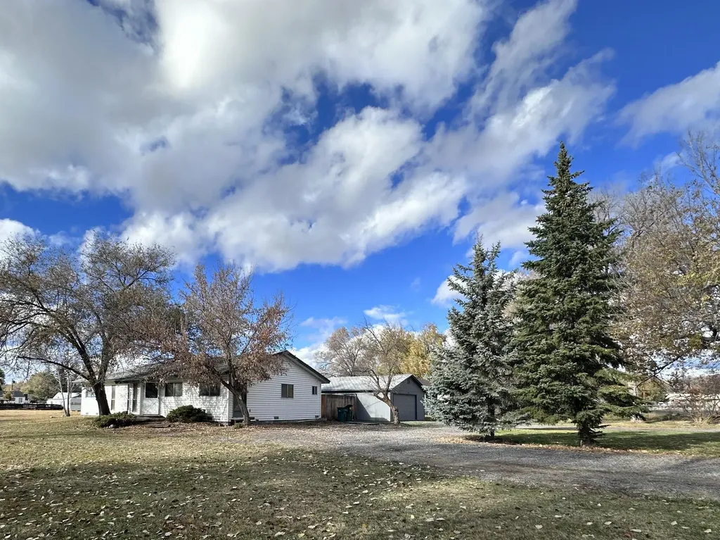 2788 Crest Street Klamath Falls OR 97603