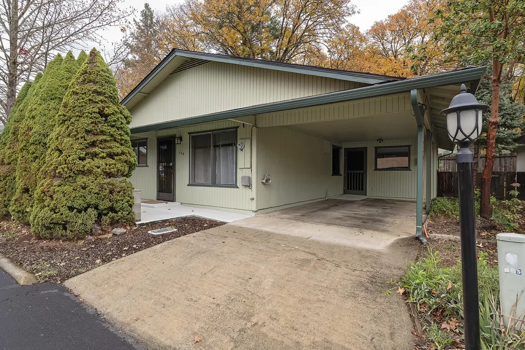 730 Brookside Circle Rogue River OR 97537