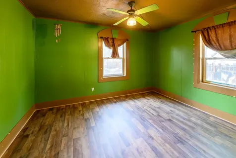 107 SW 10th Street Redmond OR 97756