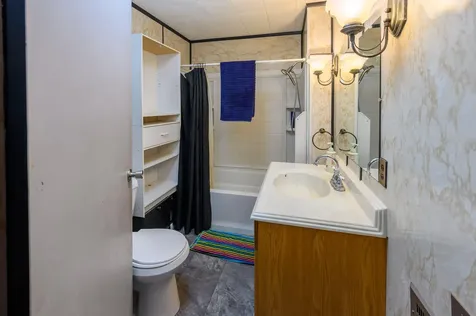 107 SW 10th Street Redmond OR 97756