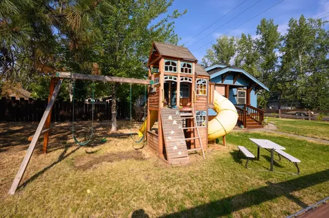 107 SW 10th Street Redmond OR 97756
