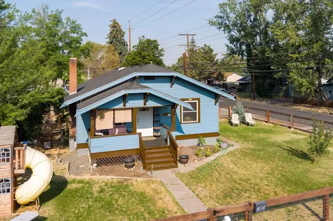 107 SW 10th Street Redmond OR 97756