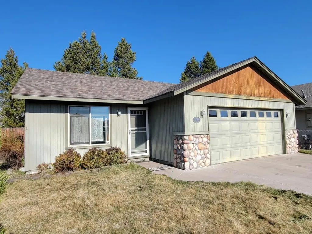 16484 Riley Drive La Pine OR 97739