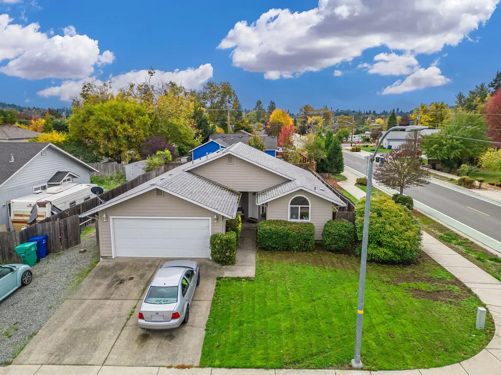 2853 Galaxy Way Grants Pass OR 97527