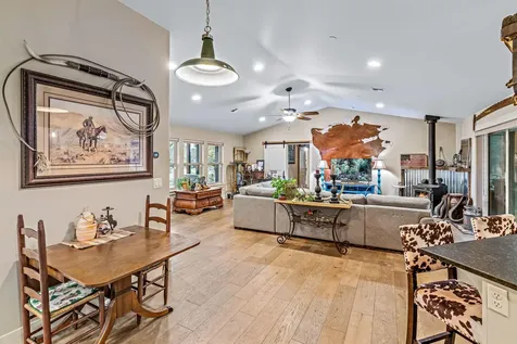 6811 SE Riverdance Road Prineville OR 97754