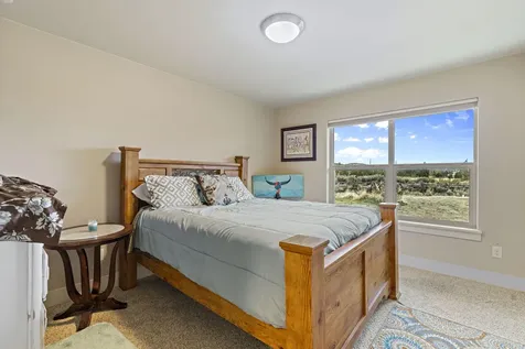 6811 SE Riverdance Road Prineville OR 97754