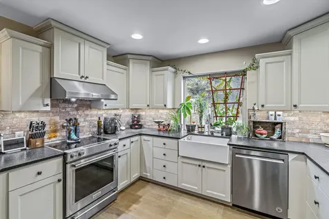 6811 SE Riverdance Road Prineville OR 97754
