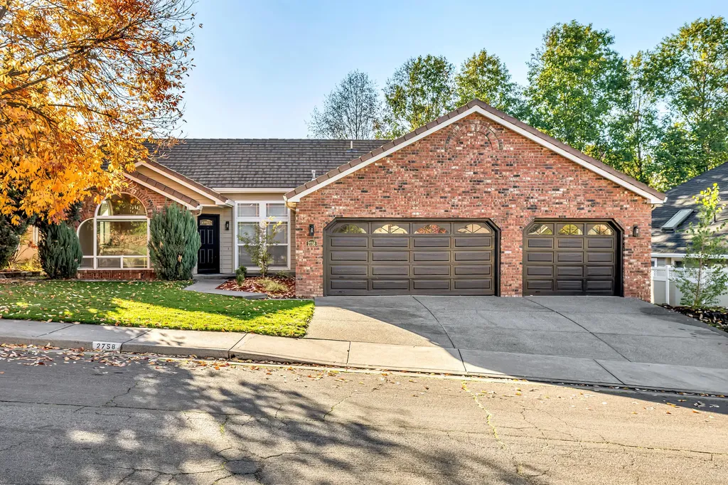 2758 Kerrisdale Ridge Drive Medford OR 97504