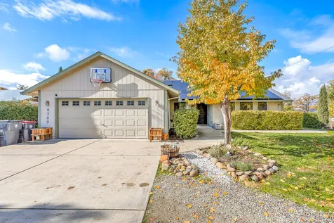 6569 Oakhurst Street Central Point OR 97502