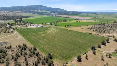 7305 SW Highway 126 Powell Butte OR 97753