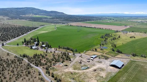 7305 SW Highway 126 Powell Butte OR 97753