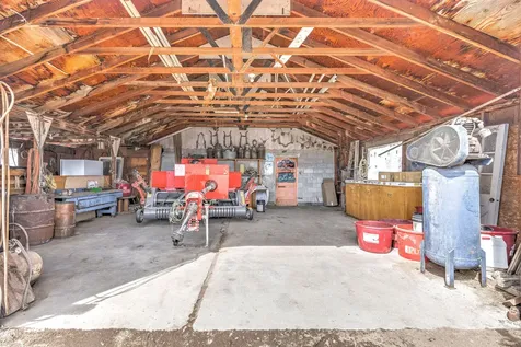 7305 SW Highway 126 Powell Butte OR 97753