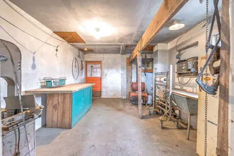 7305 SW Highway 126 Powell Butte OR 97753