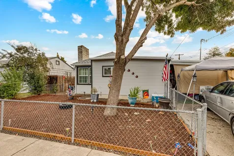409 S Peach Street Medford OR 97501
