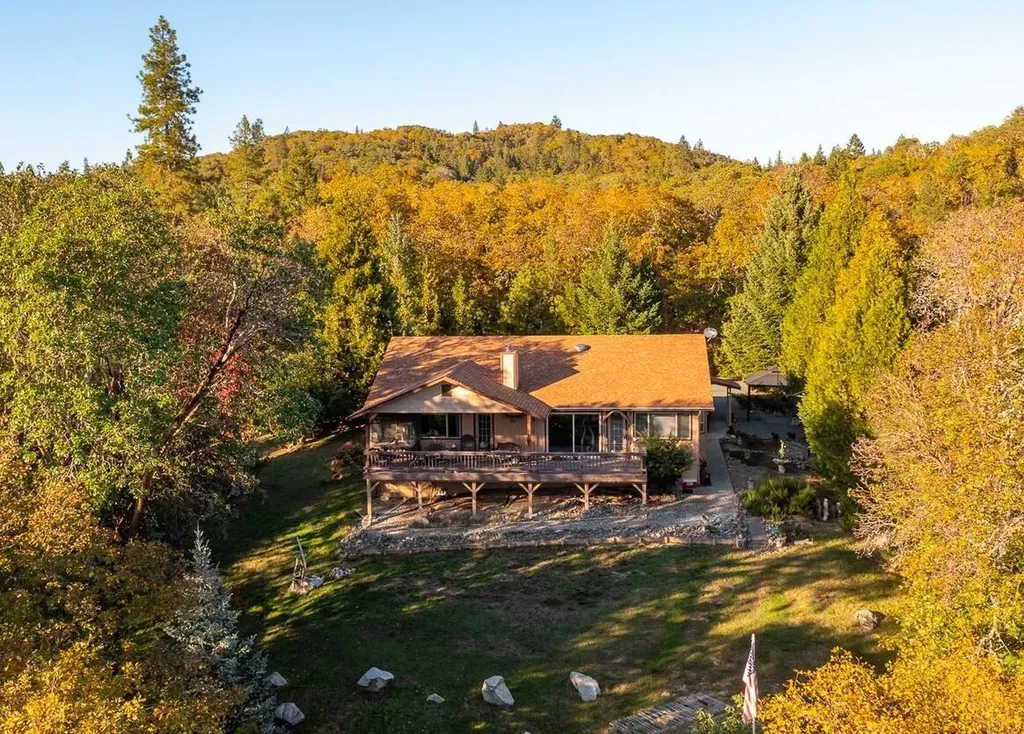 210 Honeycutt Drive Grants Pass OR 97526