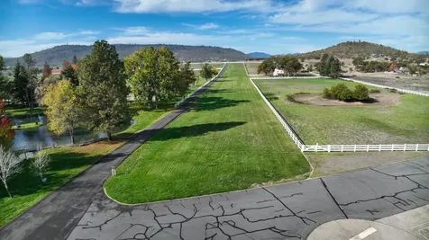 12214 Modoc Road White City OR 97503