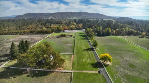 12214 Modoc Road White City OR 97503