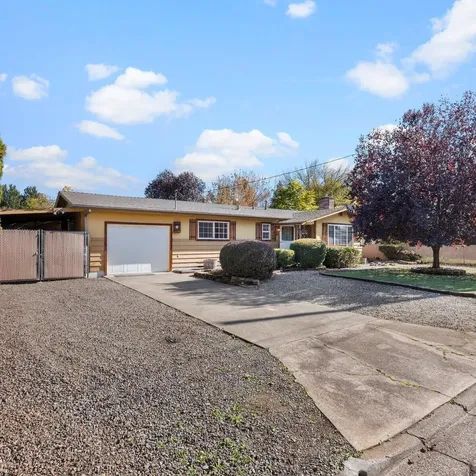 213 Corcoran Lane Central Point OR 97502
