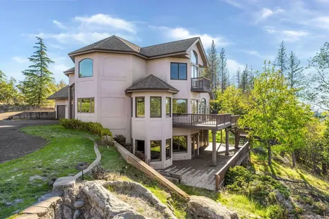 19000 Highway 62 Eagle Point OR 97524