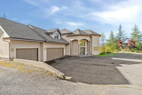 19000 Highway 62 Eagle Point OR 97524