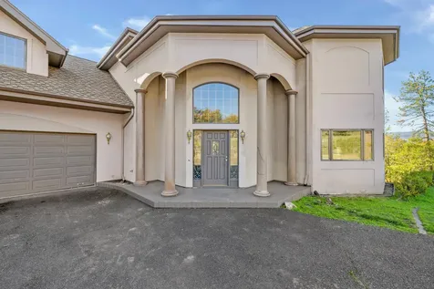 19000 Highway 62 Eagle Point OR 97524