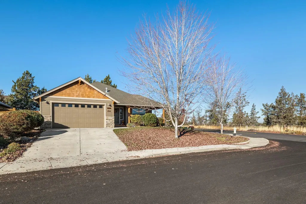 1911 SW 41st Street Redmond OR 97756
