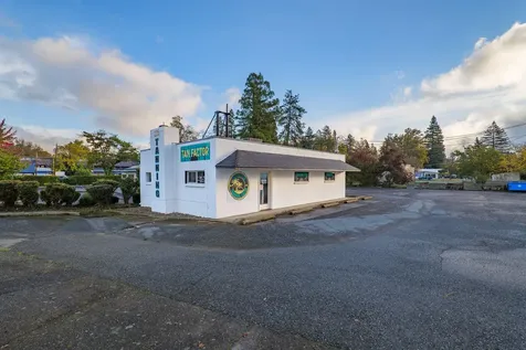 225 Rogue River Highway Grants Pass OR 97527