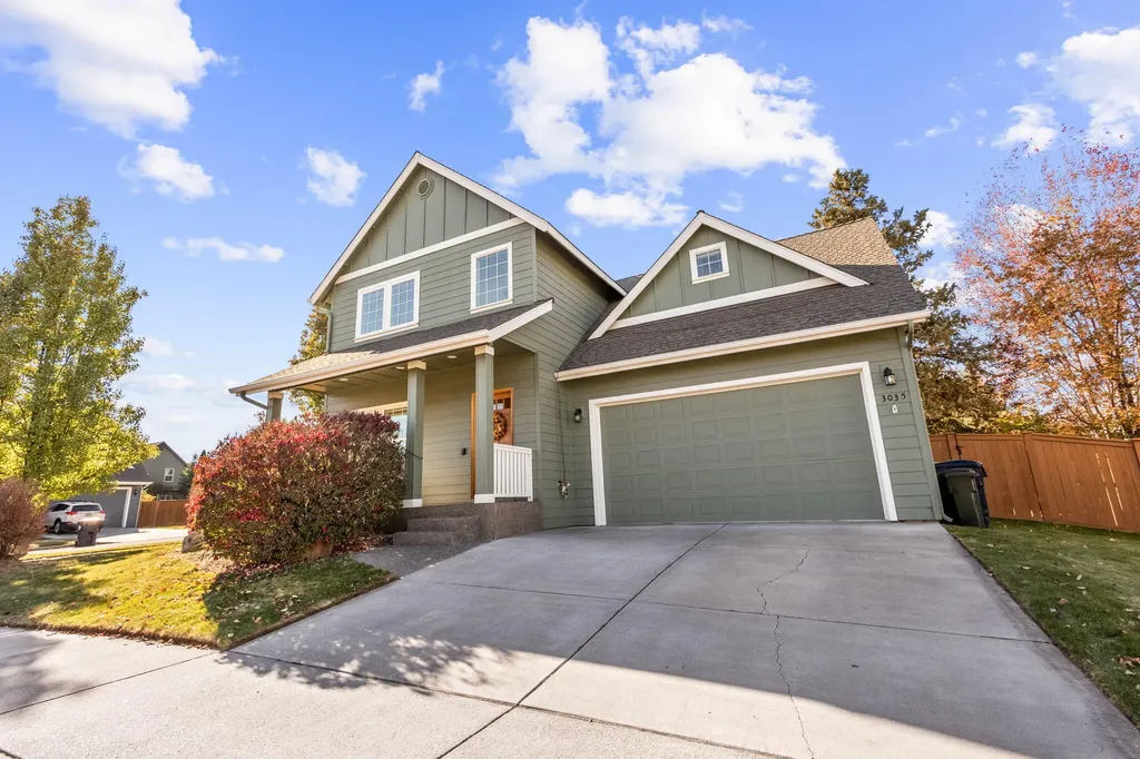 3035 NE Roxy Place Bend OR 97701