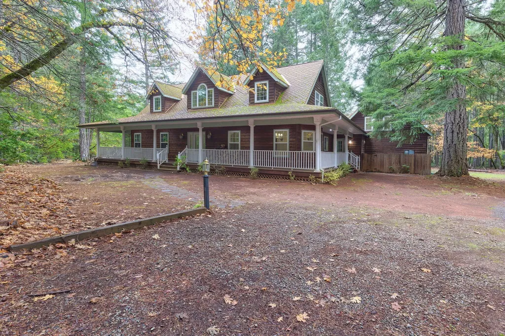 570 Idlewild Drive Cave Junction OR 97523