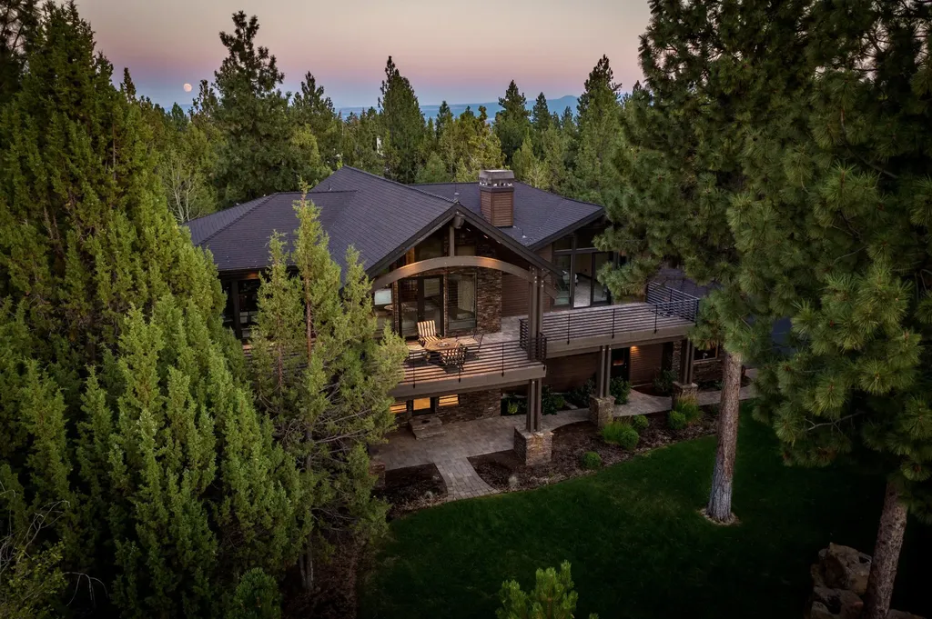 1668 NW Summit Drive Bend OR 97703