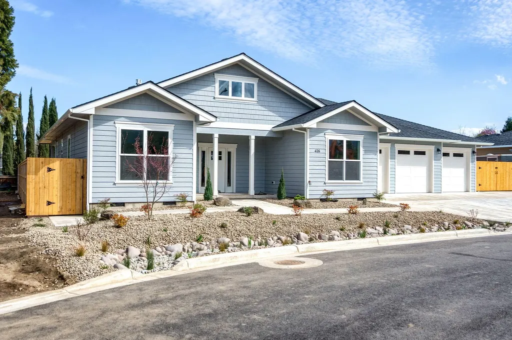 416 Mayberry Lane Central Point OR 97502