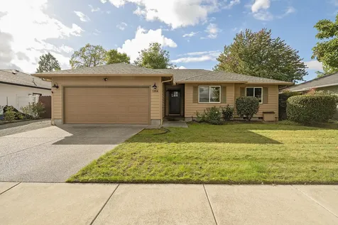 1384 Abby Lane Grants Pass OR 97527