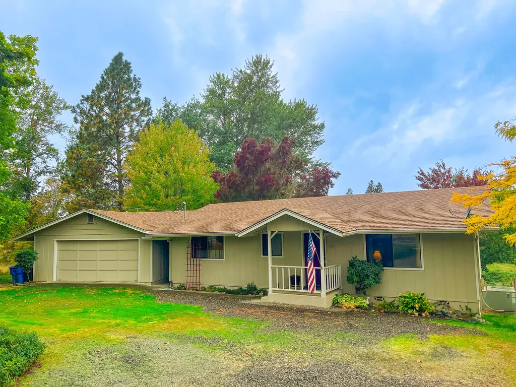 2180 Dowell Road Grants Pass OR 97527
