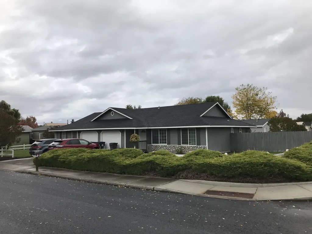 2850 SW 25th Street Redmond OR 97756