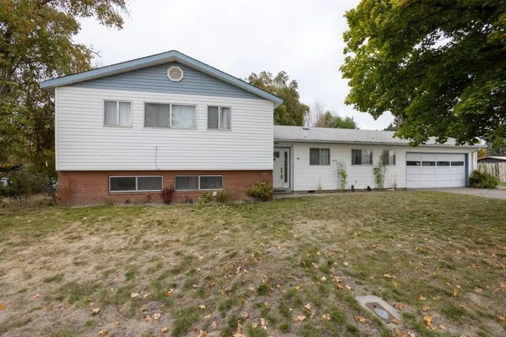 622 NE Lakeside Drive Madras OR 97741