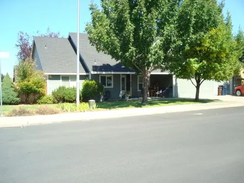 2225 NW Quince Court Redmond OR 97756