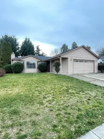809 Corey Drive Phoenix OR 97535