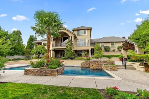 5647 Fallbrook Lane Medford OR 97504