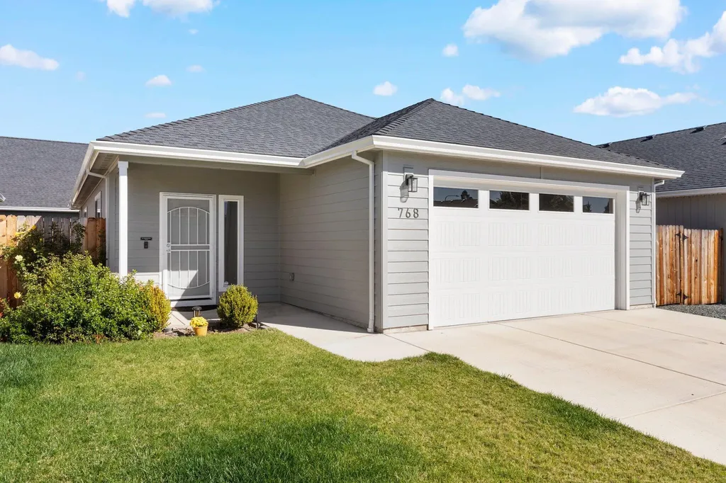 768 Penn Street Medford OR 97501