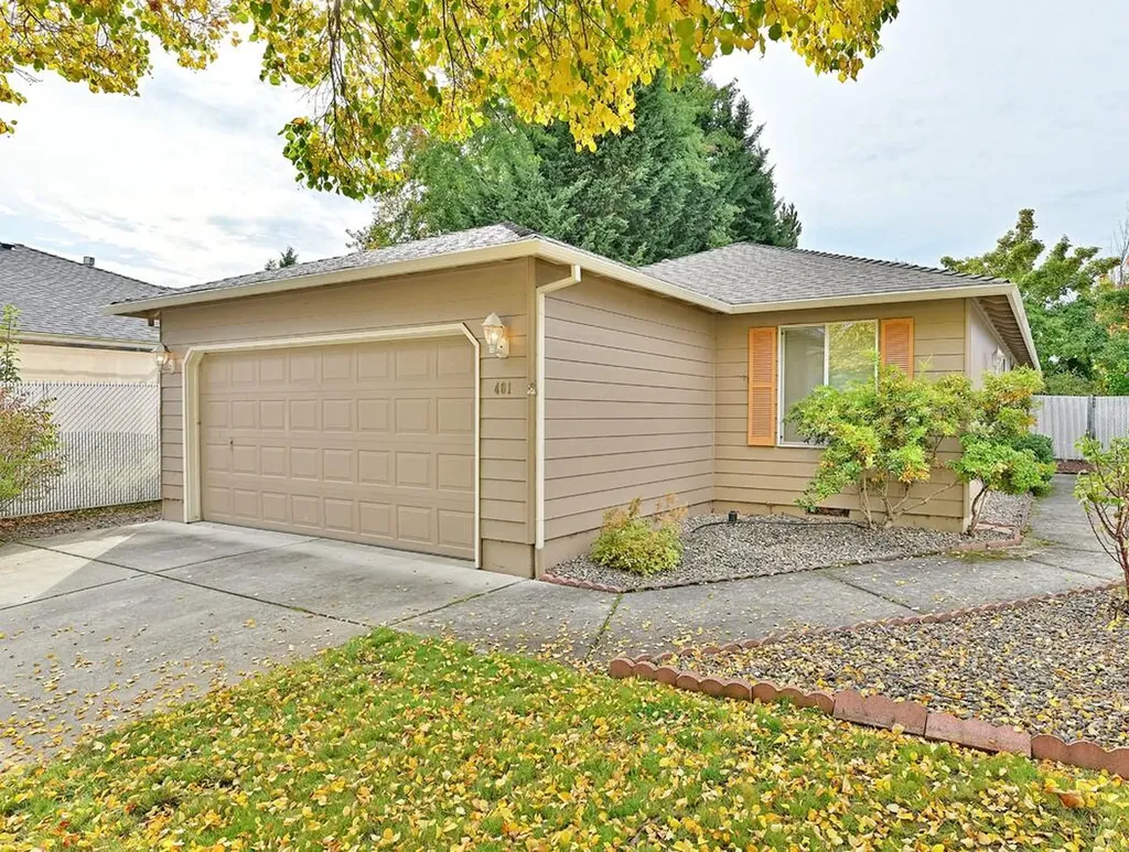 401 Canyon Way Eagle Point OR 97524