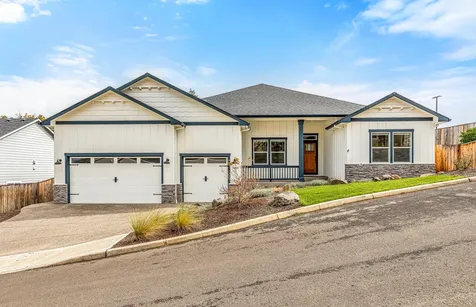 1300 Crestmont Place Eagle Point OR 97524
