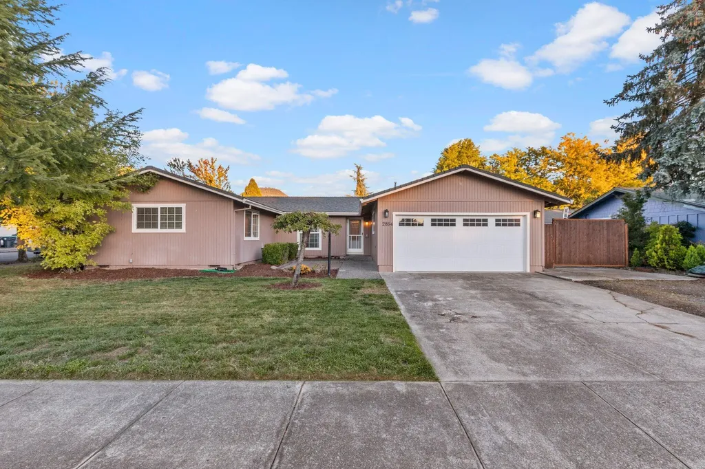 2894 Aldersgate Road Medford OR 97504