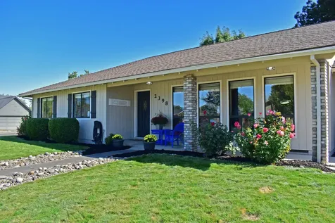2398 Stillwater Court Medford OR 97504