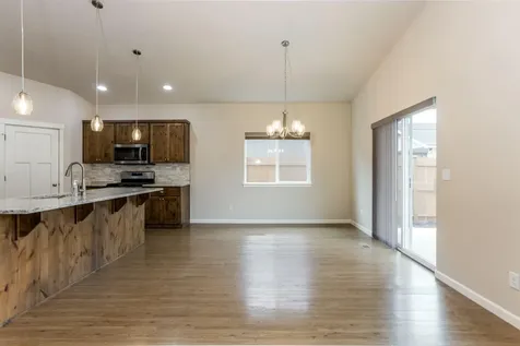 2933 NW Greenwood Court Redmond OR 97756