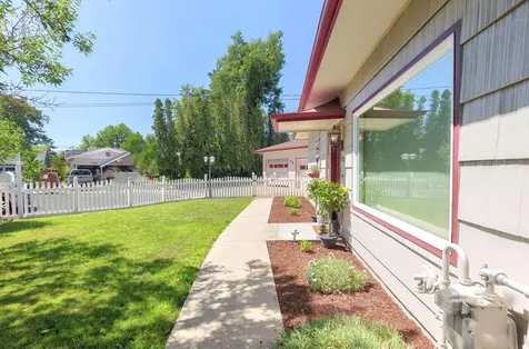 918 SE Rose Place Grants Pass OR 97526