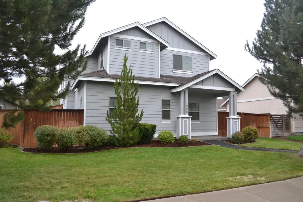 1326 NW 19th Street Redmond OR 97756
