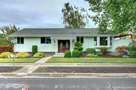 3003 Cedar Links Drive Medford OR 97504