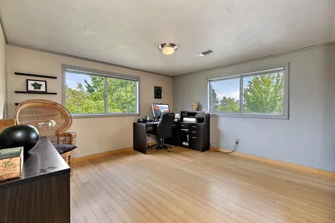 1161 Ashland Mine Road Ashland OR 97520